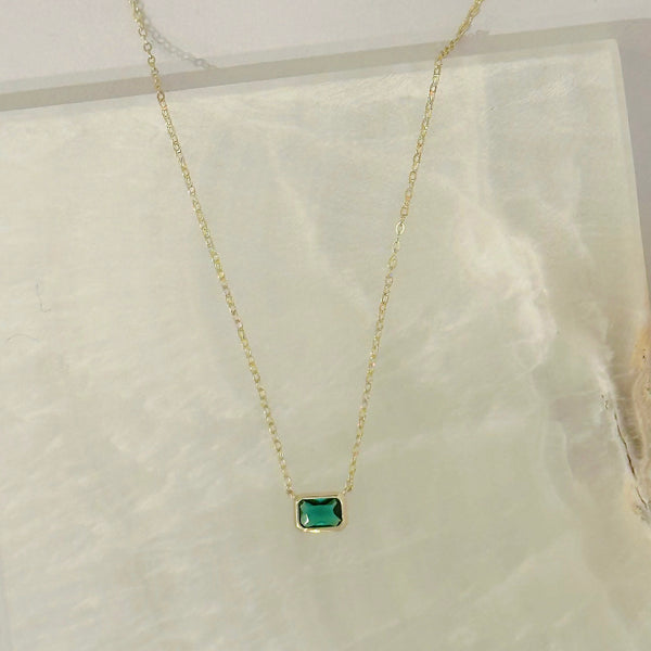 EMERALD SOLITAIRE SUPER MINI necklace