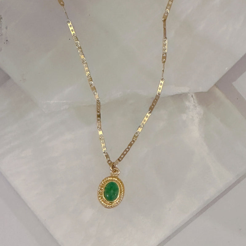 OVAL GREEN JADE necklace
