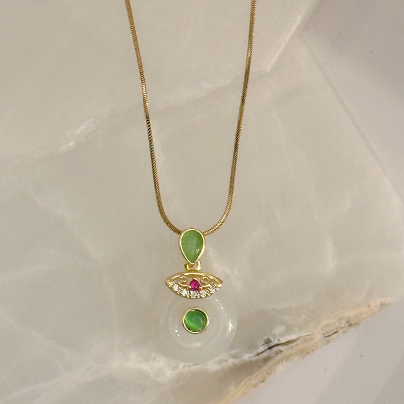 FORTUNE CIRCLE WHITE JADE necklace