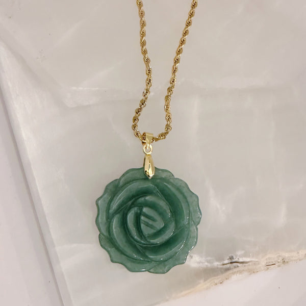 GREEN JADE ROSE FLOWER necklace