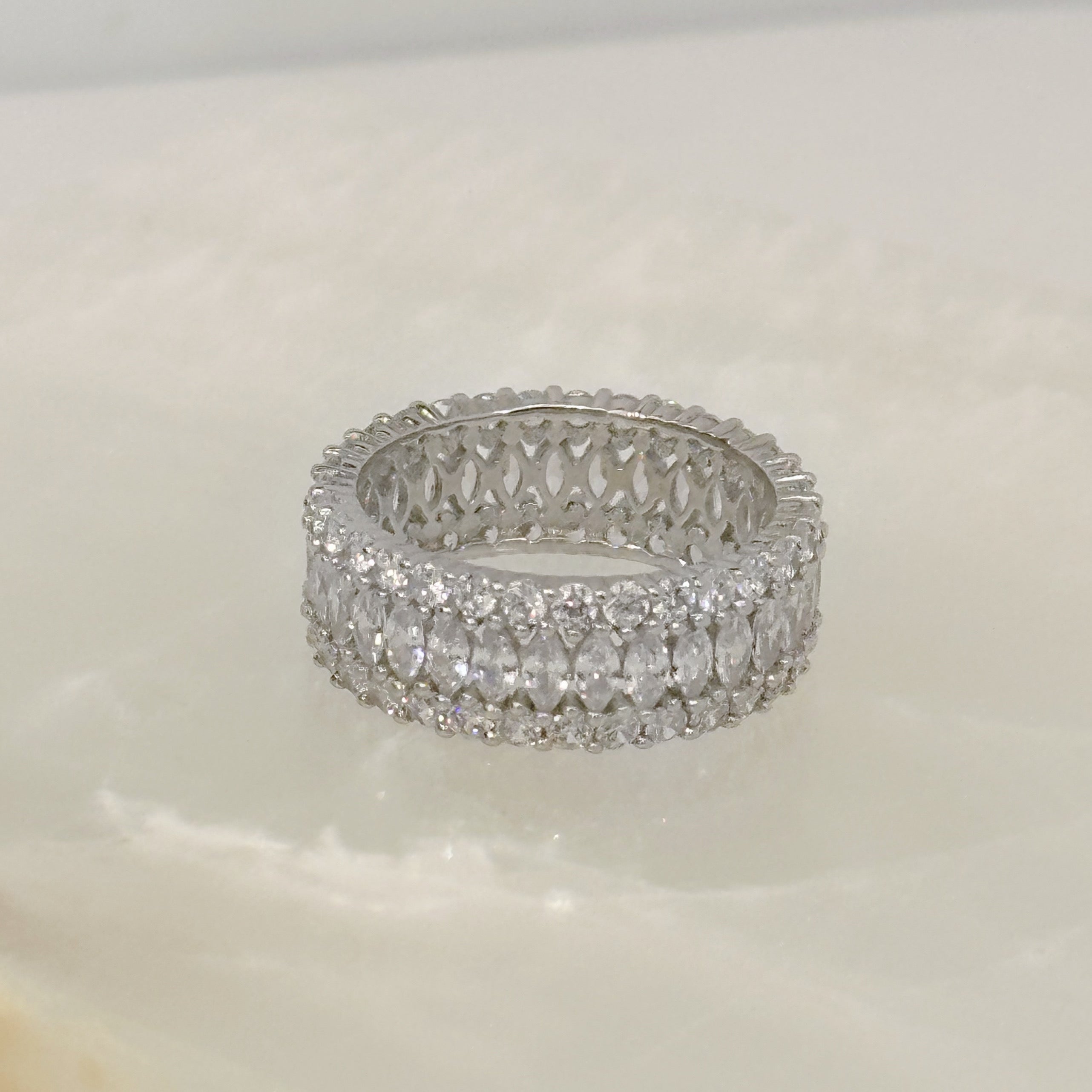 SILVER CRYSTAL NOOR ring