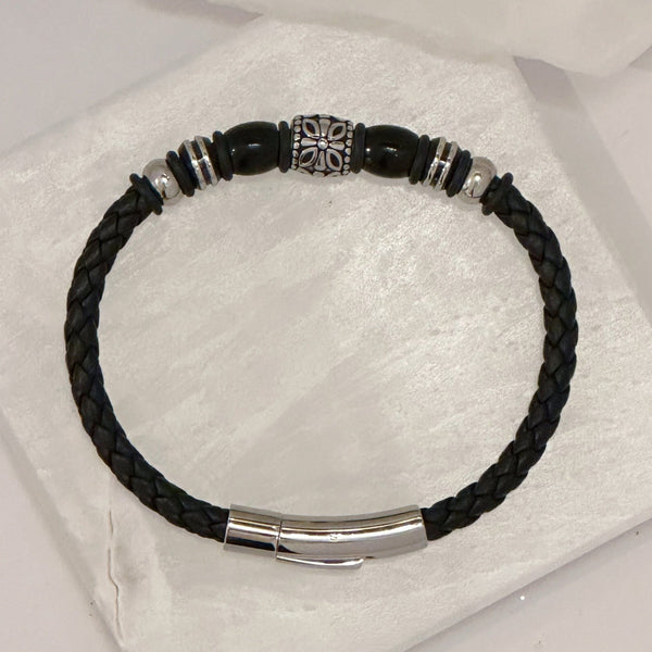 BLACK BEAD SILVER LEATHER bracelet