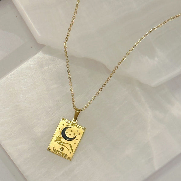 THE MOON necklace