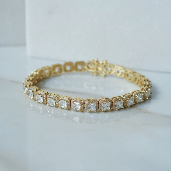 GOLD CUSHION CUT HALO bracelet