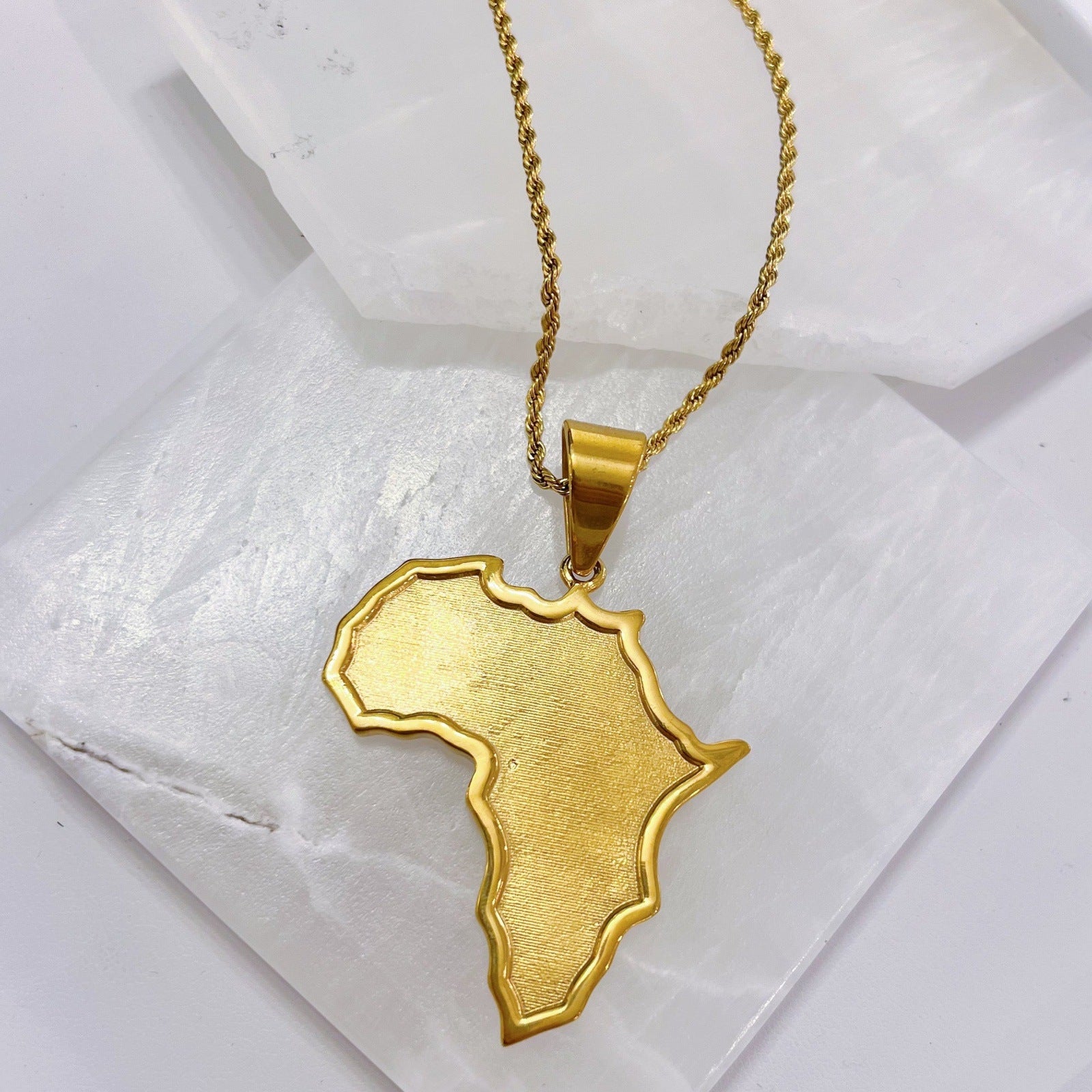 LARGE AFRICA necklace