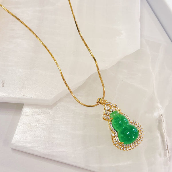 CRYSTAL JADE necklace