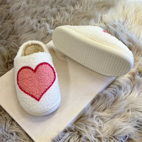 COZY HEART slippers