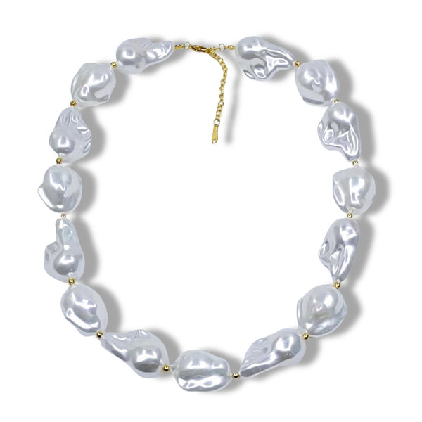 LARGE PEARL necklace