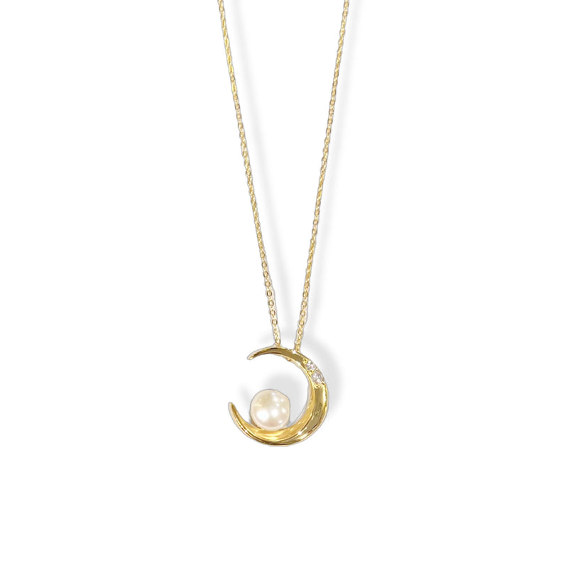 CRESCENT MOON & PEARL necklace