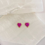 HEART FUCHSIA STUD earrings