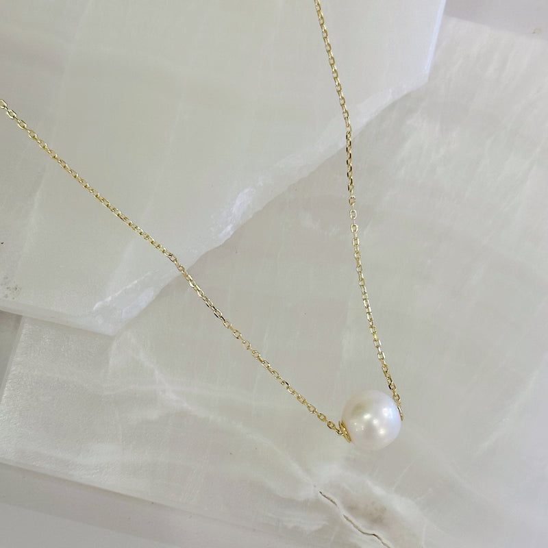 PEARL necklace