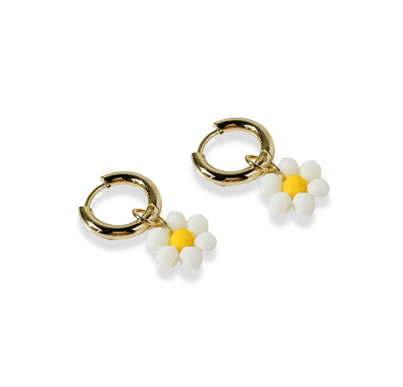 WHITE FLOWER DANGLE HOOP earrings
