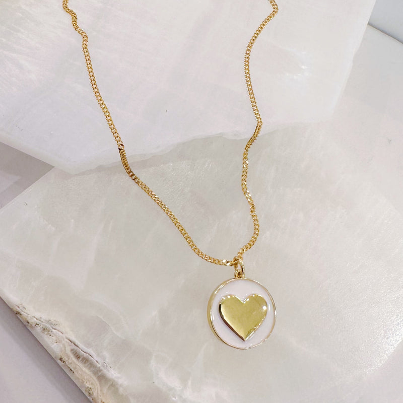 ENAMEL WHITE HEART CIRCLE necklace