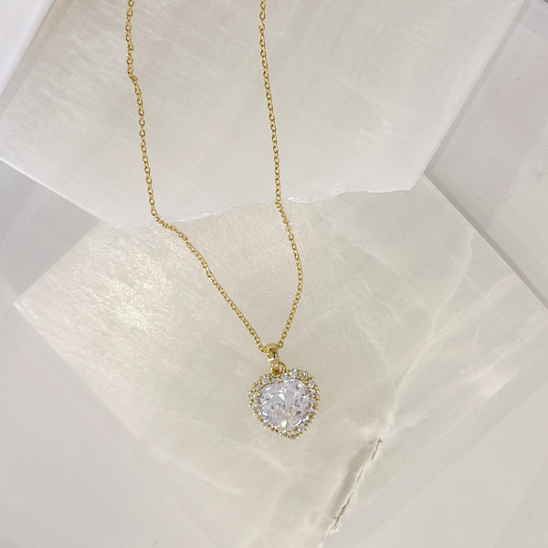 DIAMOND CRYSTAL HEART necklace