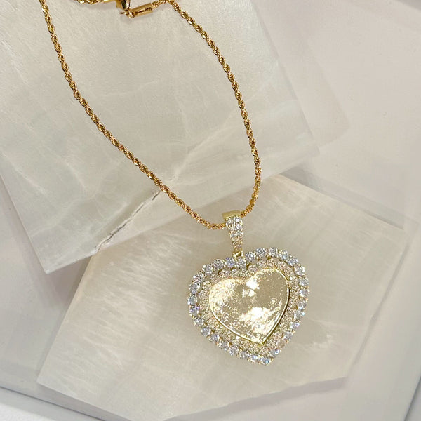 DOUBLE HALO CRYSTAL HEART II necklace