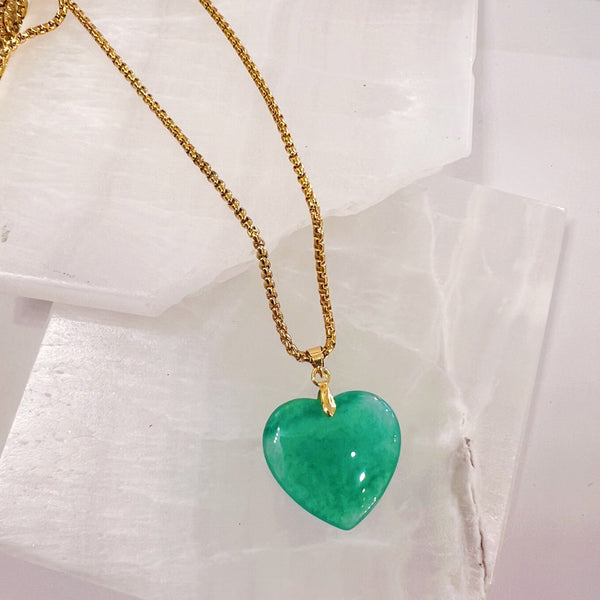 MEDIUM HEART JADE necklace