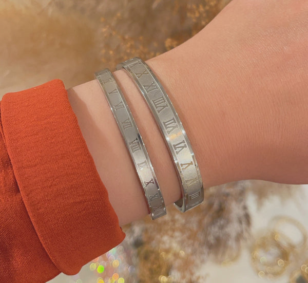 ROMAN SMALL bangle