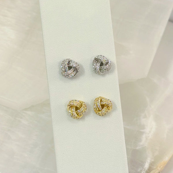 LOVE KNOT STUD earrings