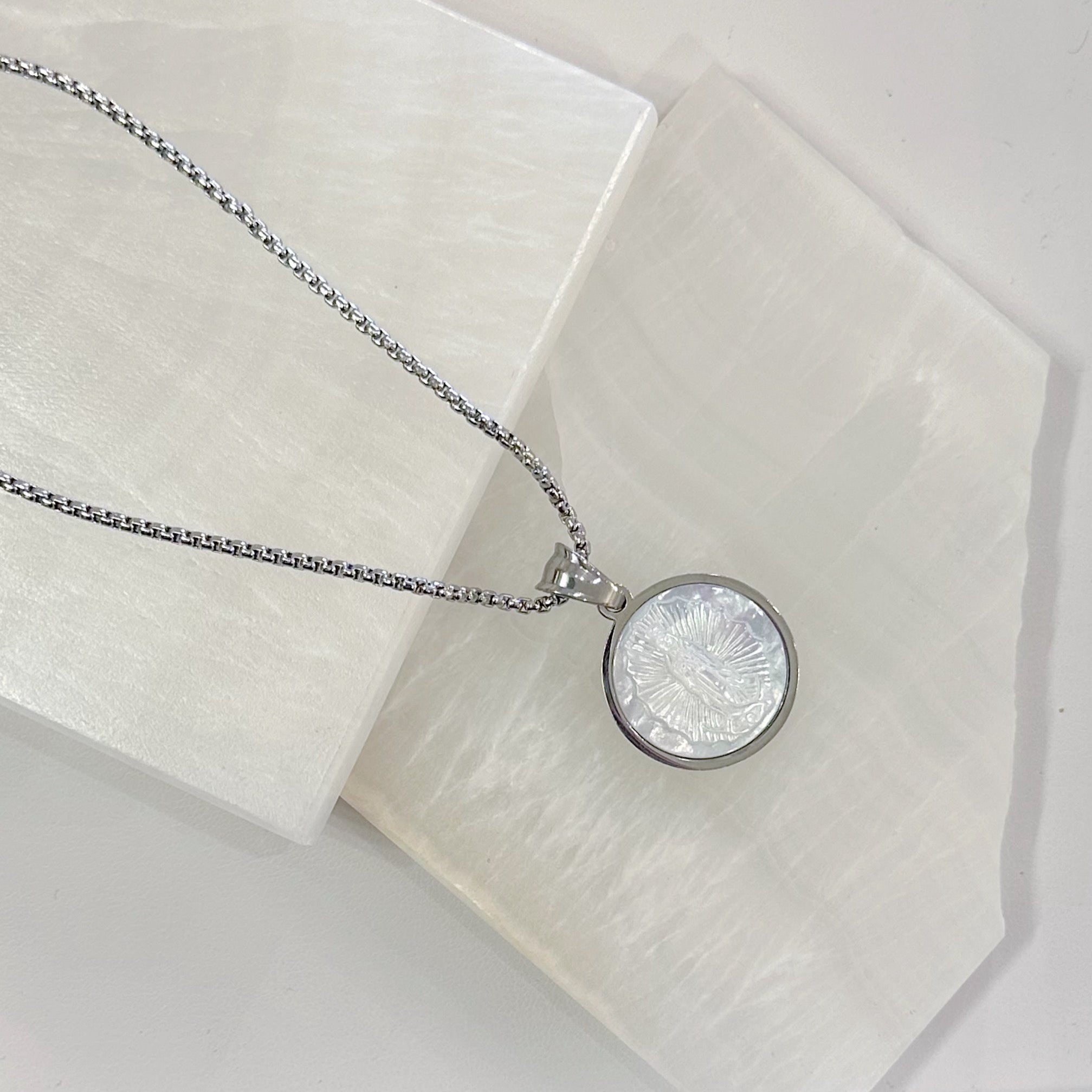 OUR LADY GUADALUPE ROUND MP necklace