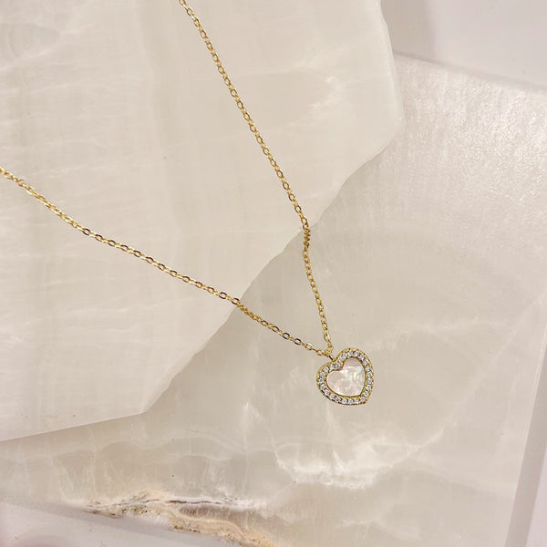 HEART MOTHER OF PEARL SUPER MINI necklace