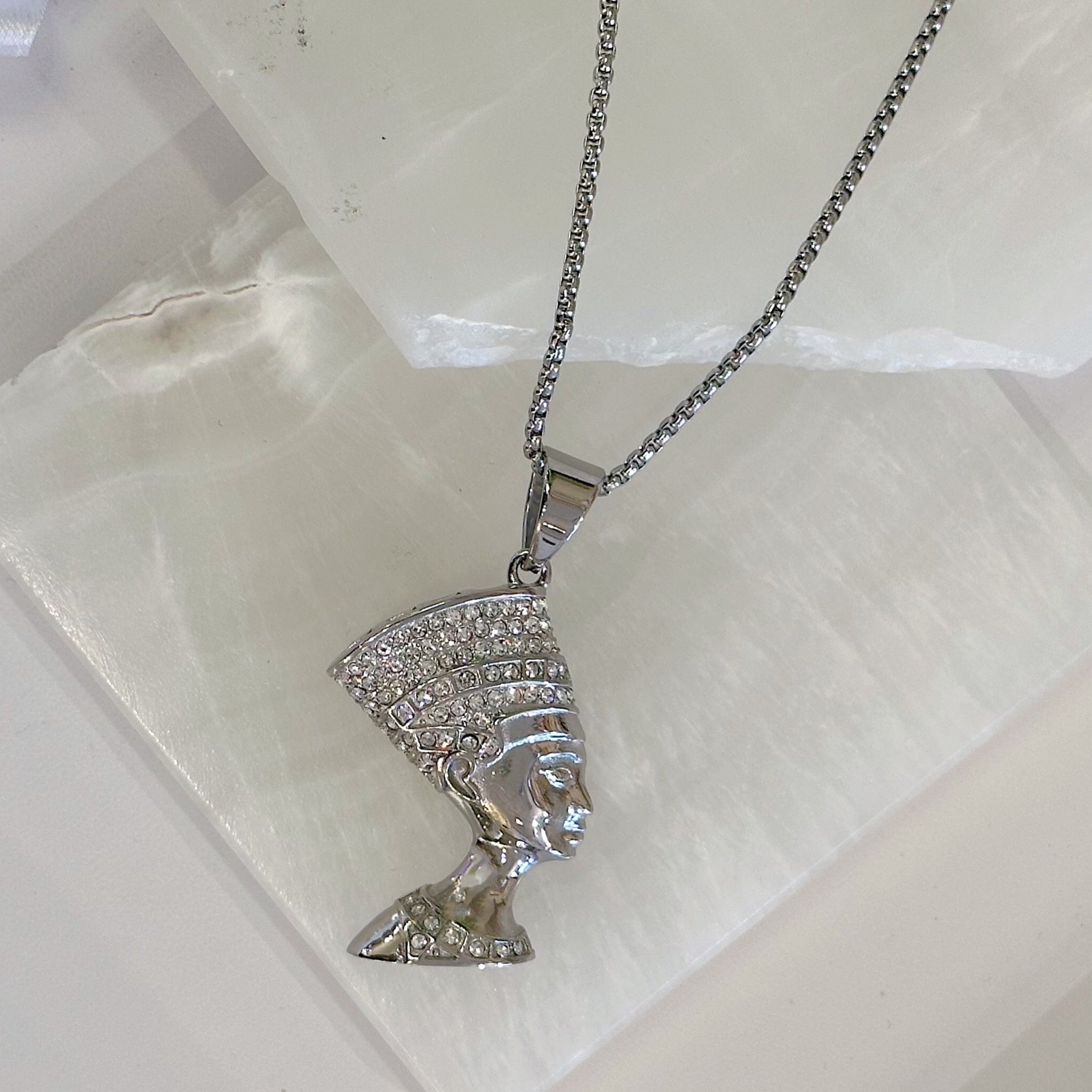 CRYSTAL NEFERTITI necklace
