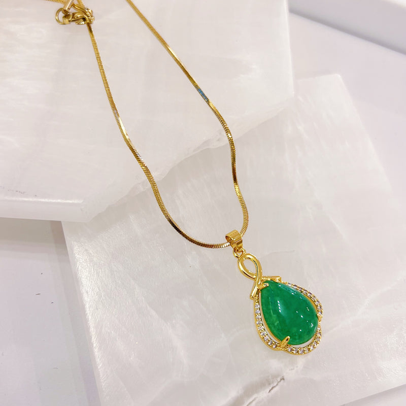 HAYA TEARDROP JADE necklace