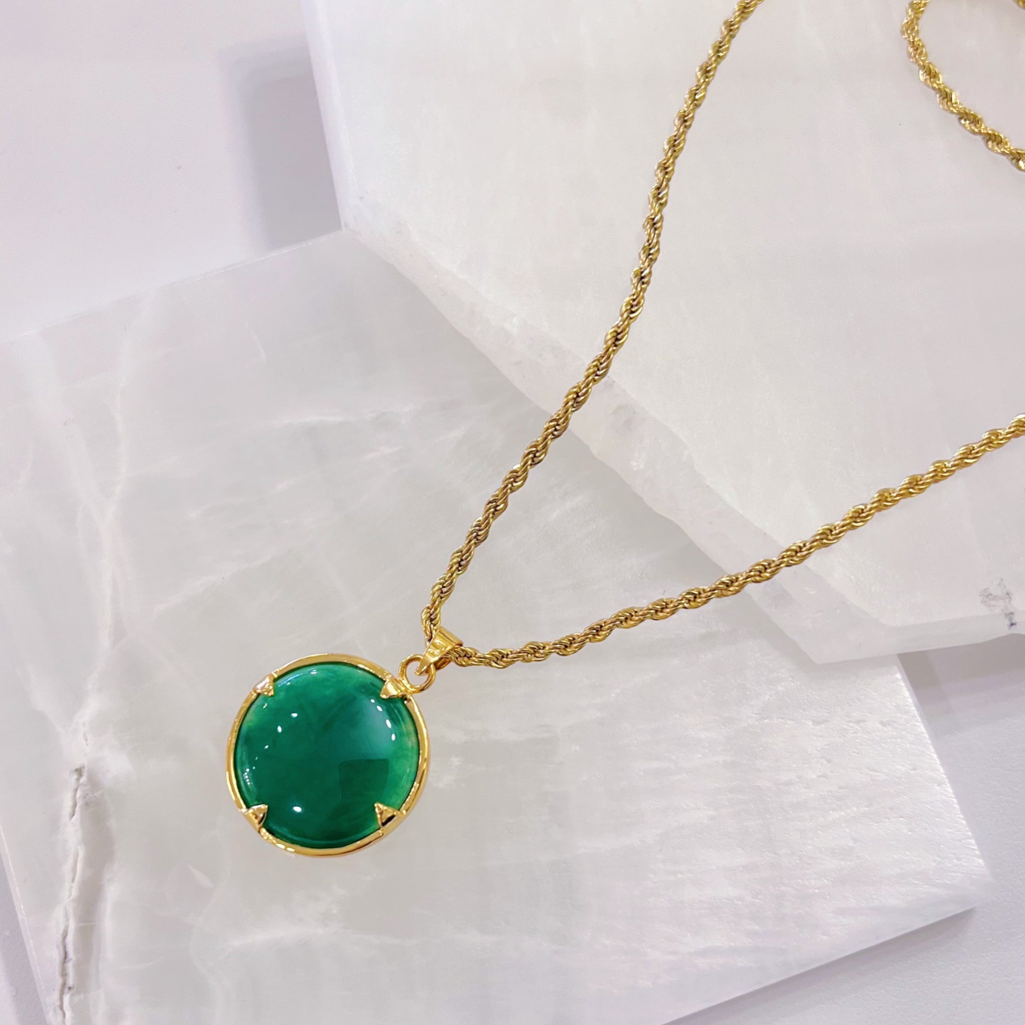 BUDDHA REVERSIBLE JADE SUPER MINI necklace