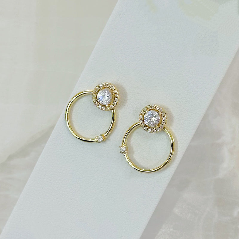 KIRA CIRCLE STUD earrings